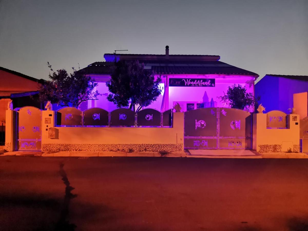 Wonderland Hotel San Teodoro  Bagian luar foto