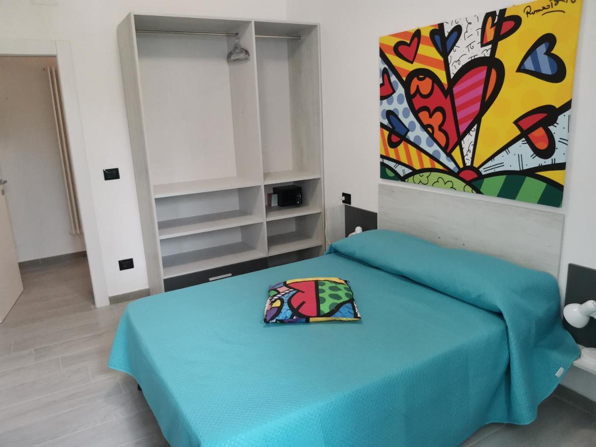 Wonderland Hotel San Teodoro  Bagian luar foto