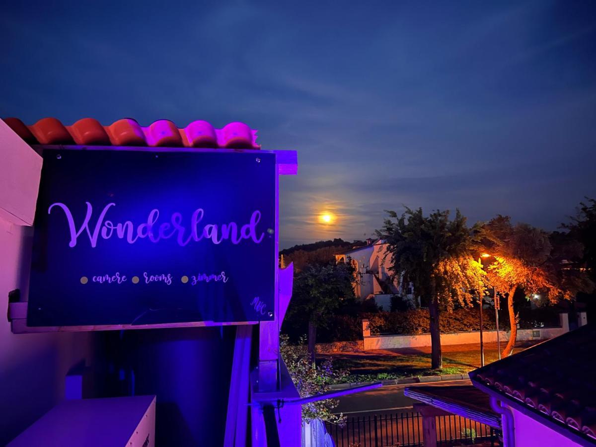 Wonderland Hotel San Teodoro  Bagian luar foto