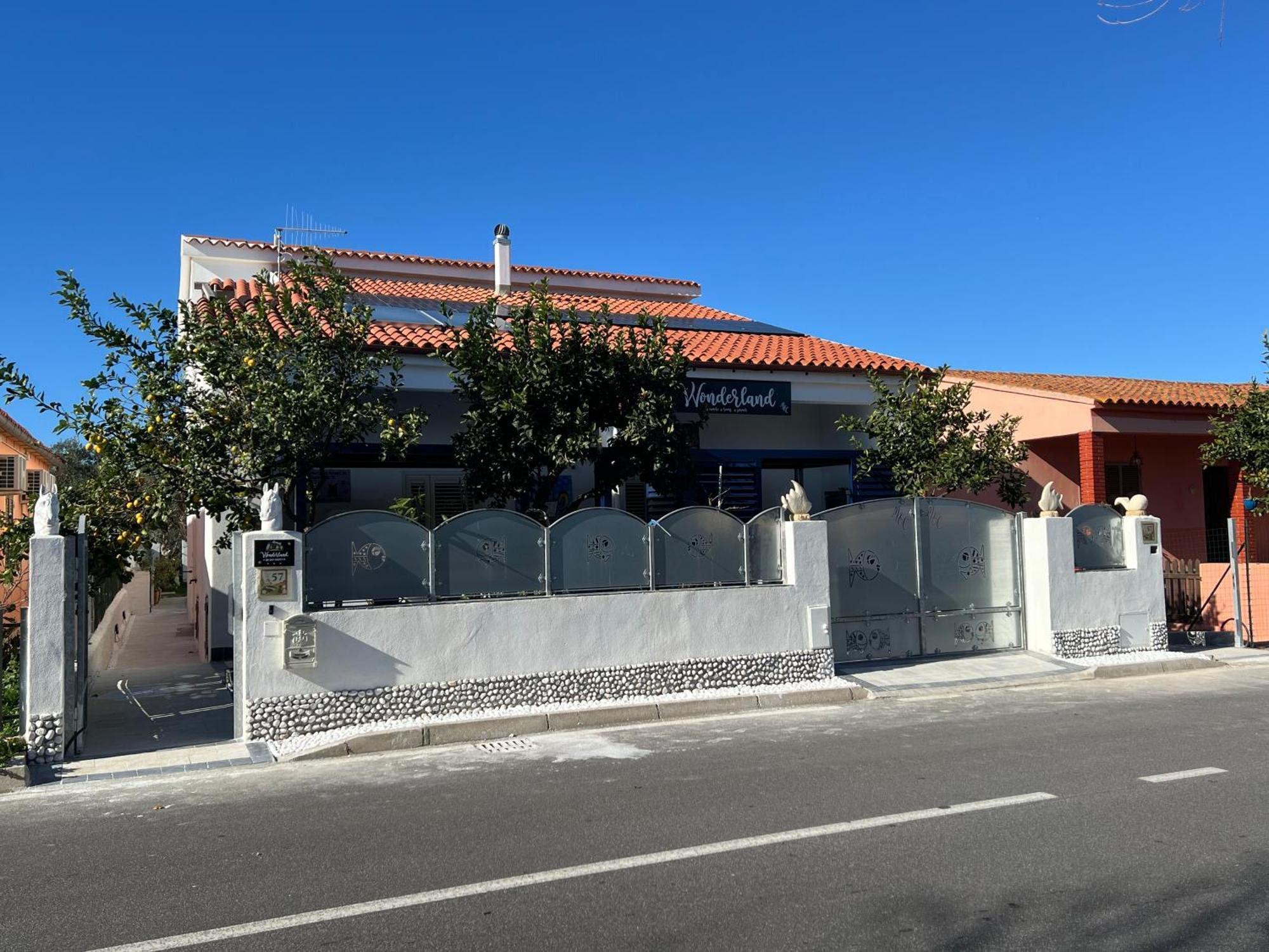 Wonderland Hotel San Teodoro  Bagian luar foto