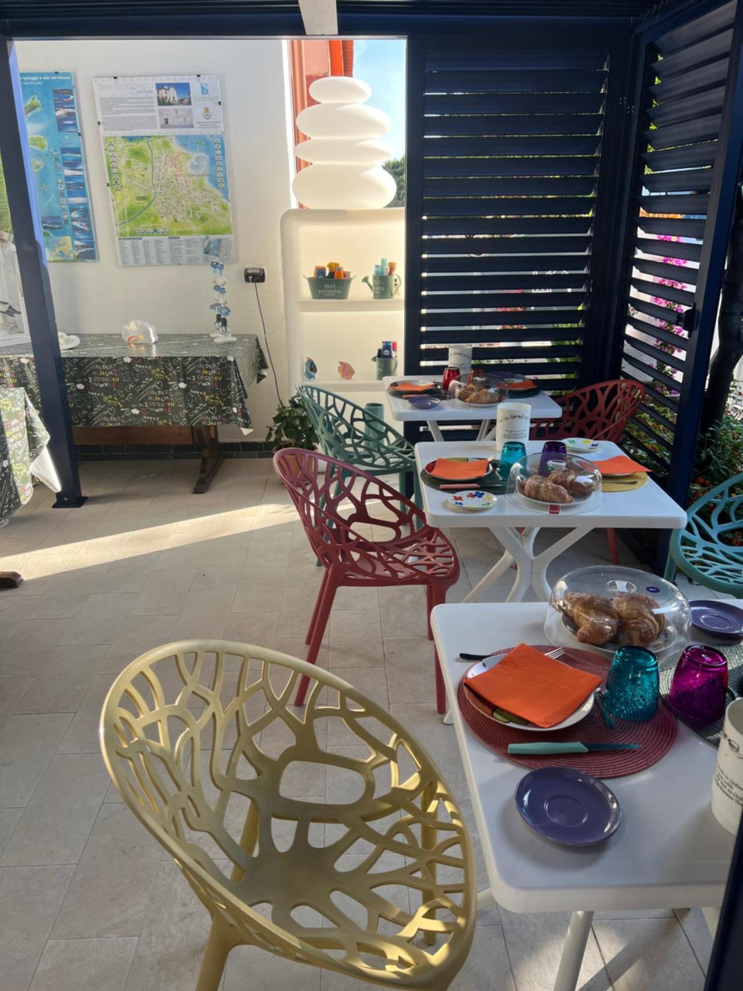 Wonderland Hotel San Teodoro  Bagian luar foto